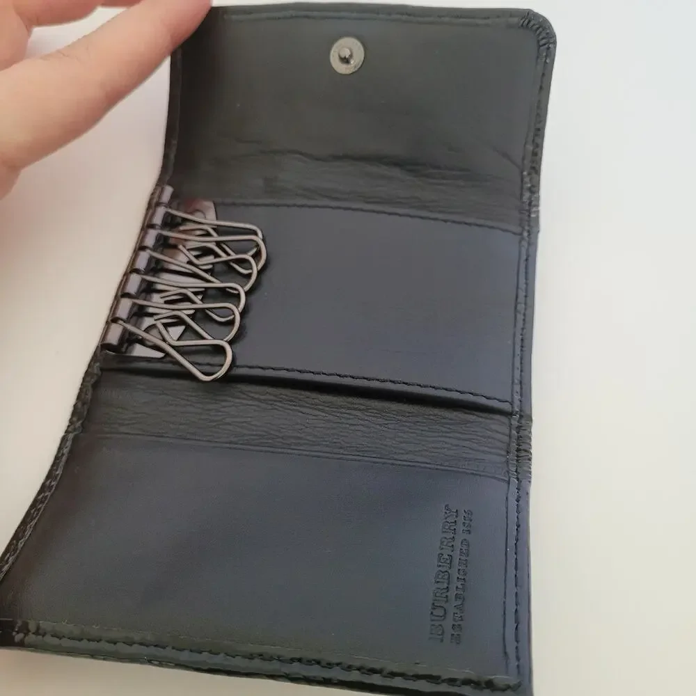 Burrbery Key Hooks Holder Case Wallet Logo Black Gray Check Trifold Designer